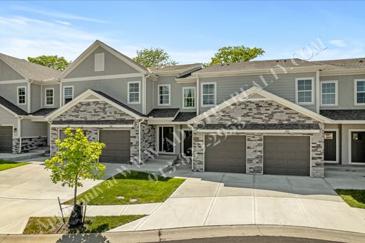1087 N Findley St,, Olathe, KS 66061