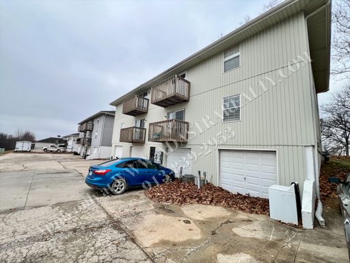 223 NW Barr Rd,, Unit A,, Grain Valley, MO 64029