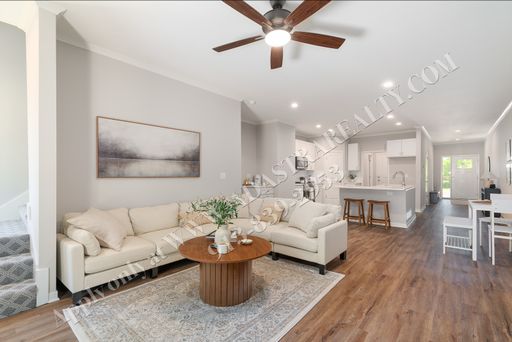 1087 N Findley St,, Olathe, KS 66061