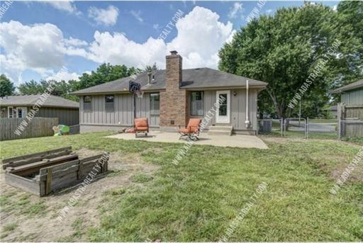 2900 SE 6th St,, Blue Springs, MO 64014