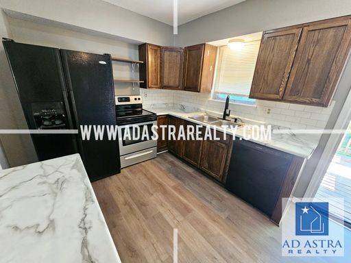 6004 E 98th St,, Kansas City, MO 64134