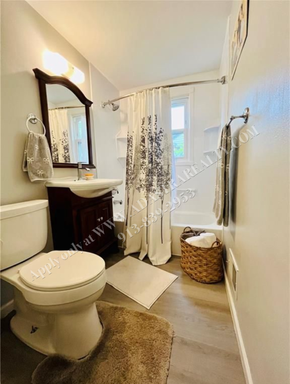 8700 W 82nd St, , Overland Park, KS 66204