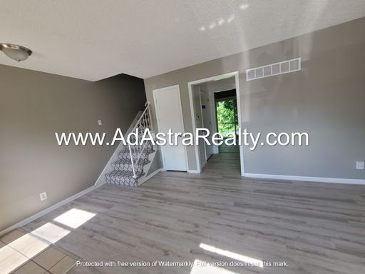 1716 E Cedar St,, Unit 6,, Olathe, KS 66062-1655