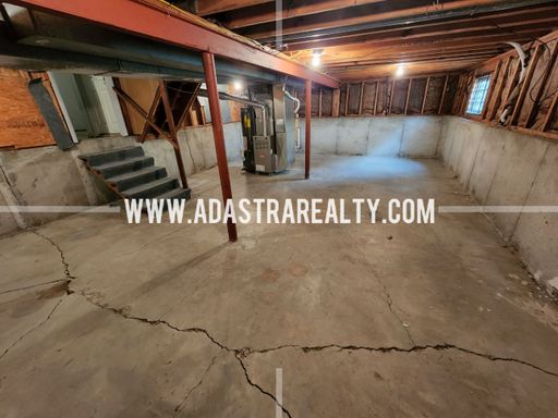 212 Brookside Dr,, Paola, KS 66071
