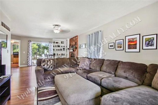 3426 NE 69th St,, Kansas City, MO 64119