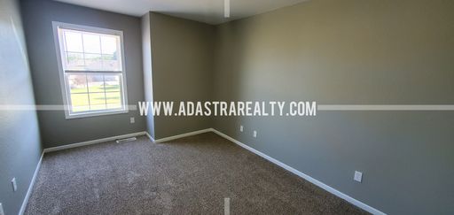 16708 Sheehan Rd,, Basehor, KS 66007