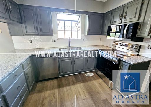11807 Caenen St,, Overland Park, KS 66210