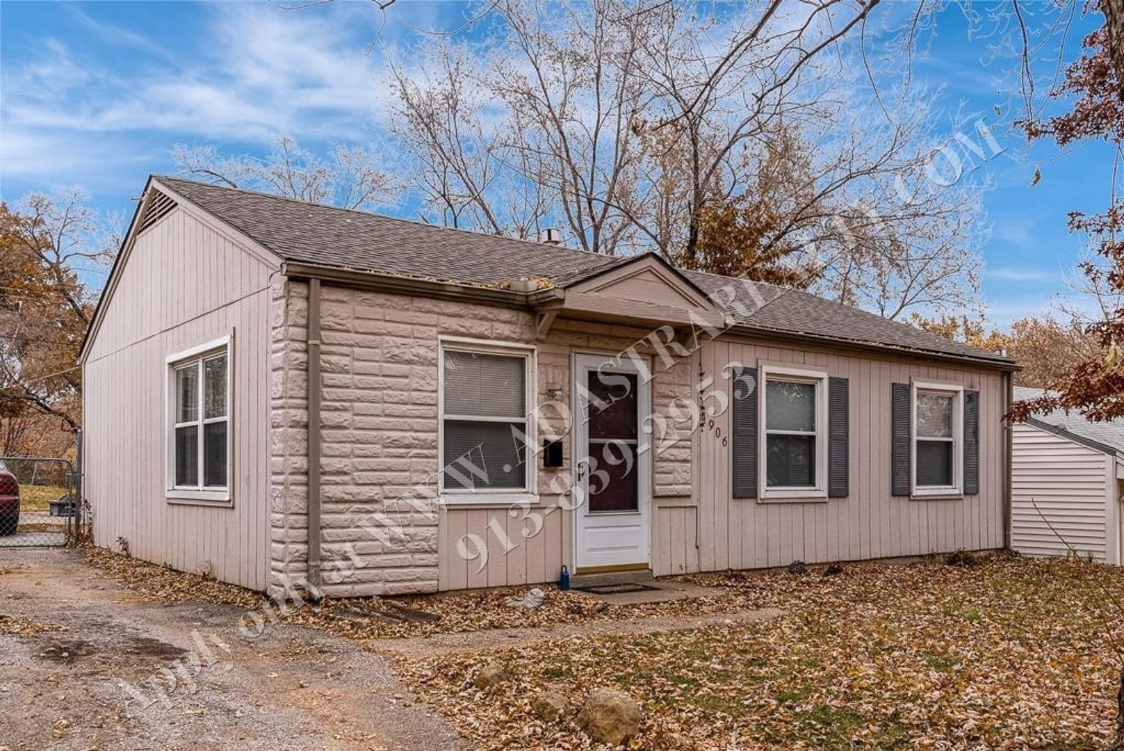 Kansas City House: 4906 Crest Dr,