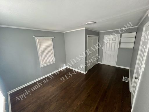 9 W Pocahontas Ln, , Kansas City, MO 64114