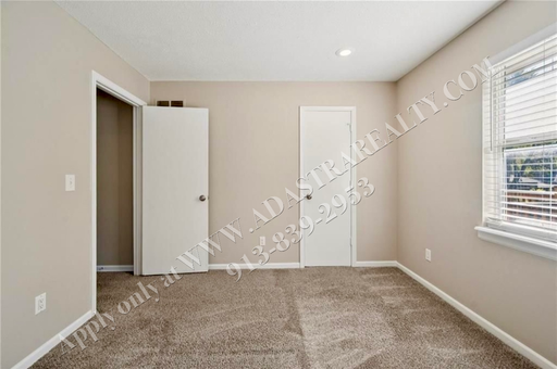 1033 E Huntington Pl, , Olathe, KS 66061