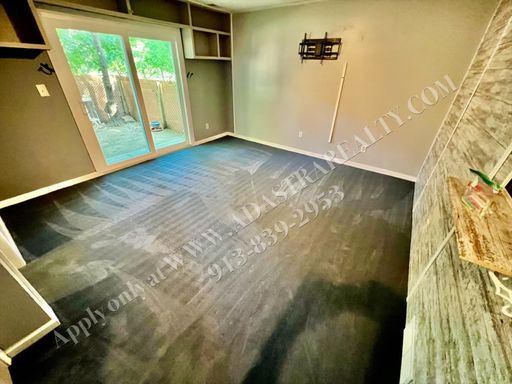 12744 W 108th St, , Overland Park, KS 66210