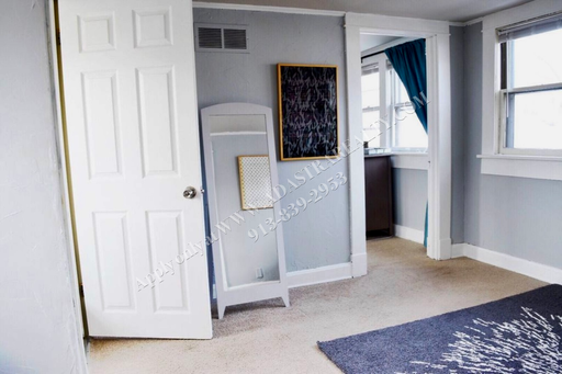 12 E 78th Ter,, Kansas City, MO 64114-1912