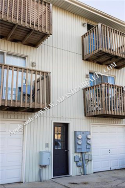 223 NW Barr Rd,, Unit D,, Grain Valley, MO 64029