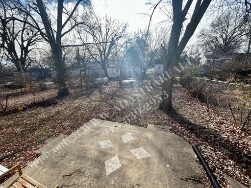 9 W Pocahontas Ln, , Kansas City, MO 64114