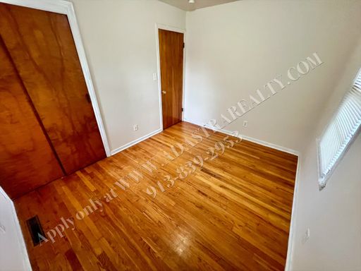 727 N Chestnut St, , Olathe, KS 66061