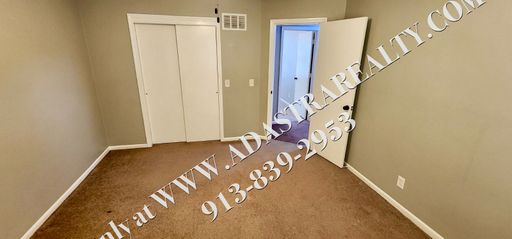 125 Kindred Ave,, Bonner Springs, KS 66012