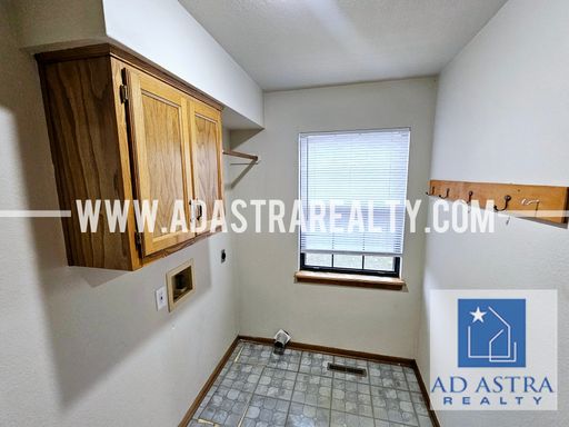 4519 E 139th St,, Grandview, MO 64030-2880