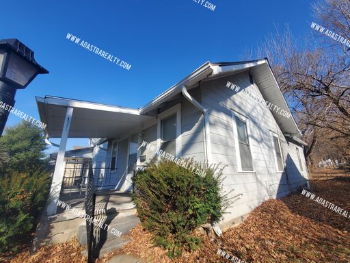 100 W 80th St,, Kansas City, MO 64114-2312
