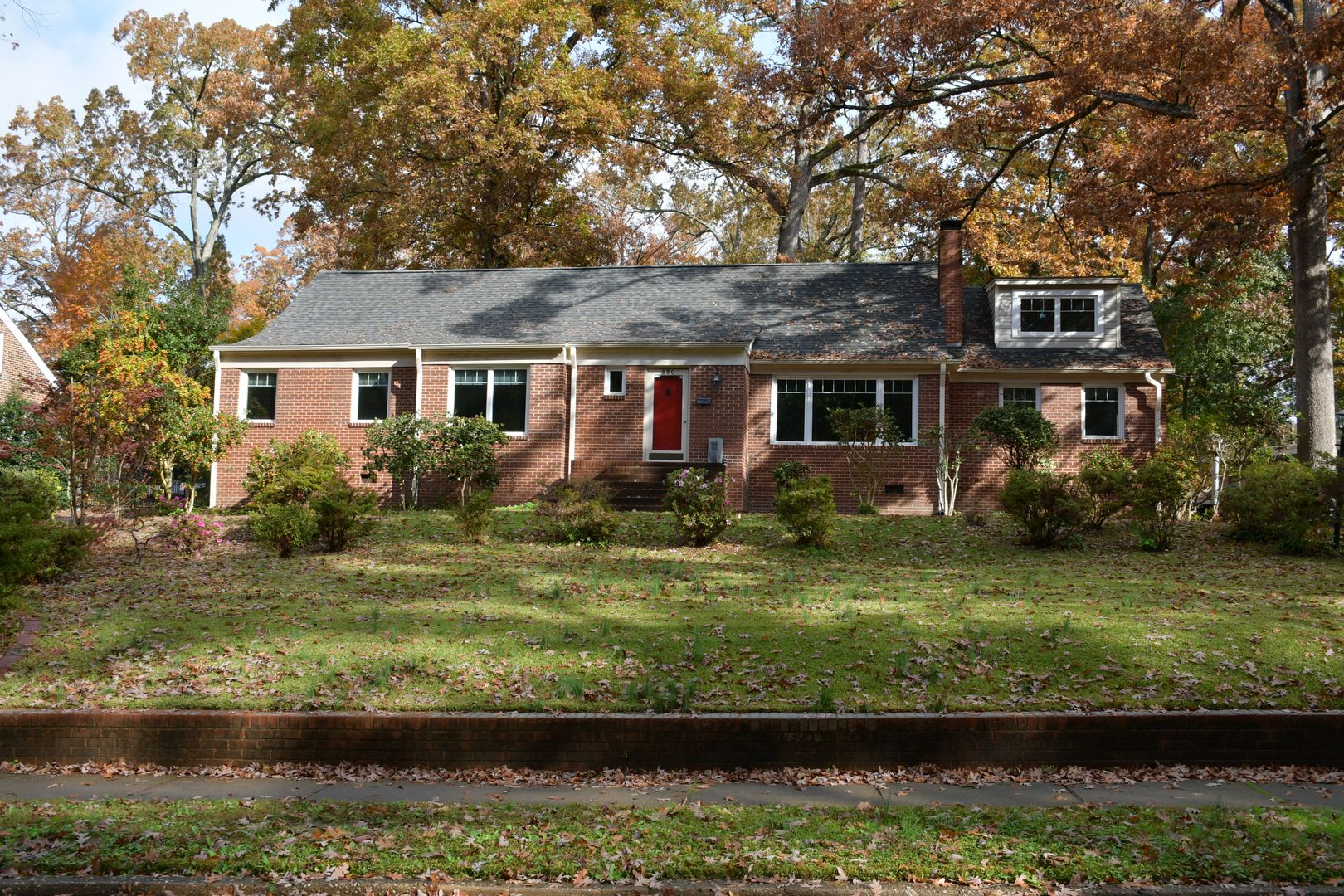 Sanford House: 530 Sunset Drive