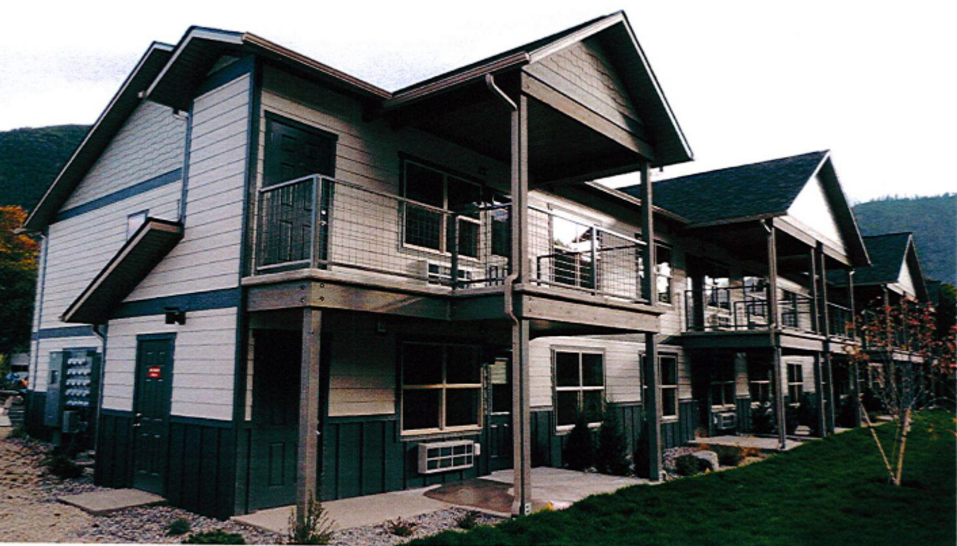 Missoula House: 322 Minnesota Ave #8