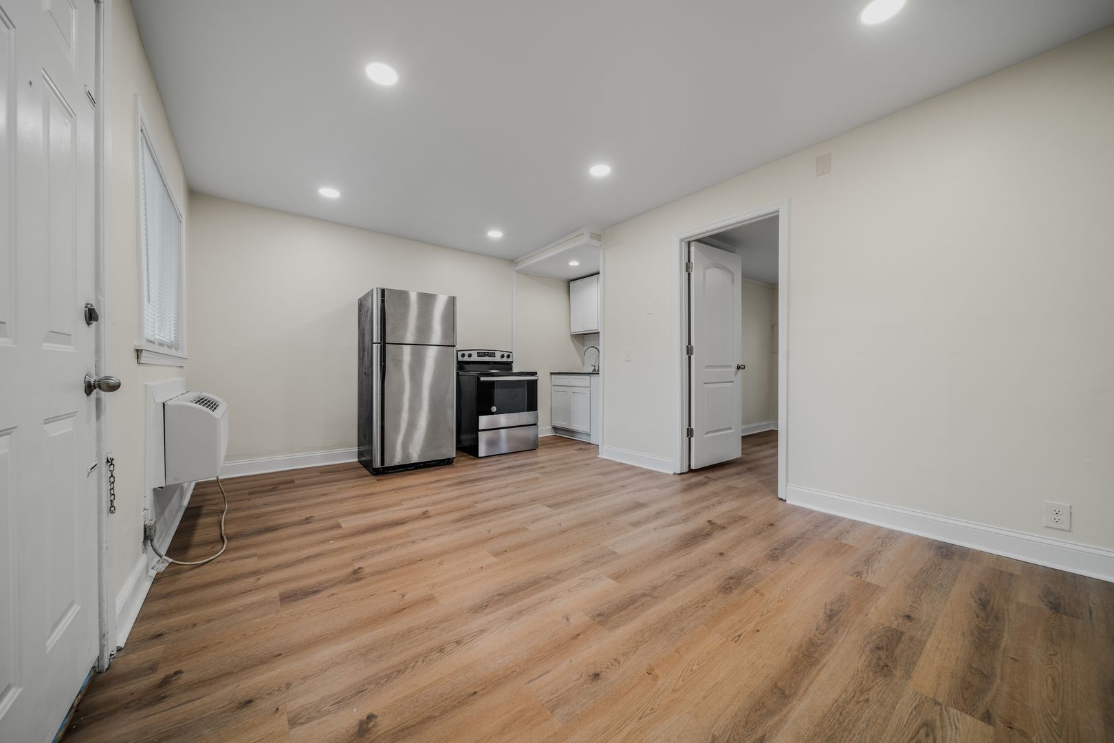 Nashville Apartment: 2025 Jefferson St