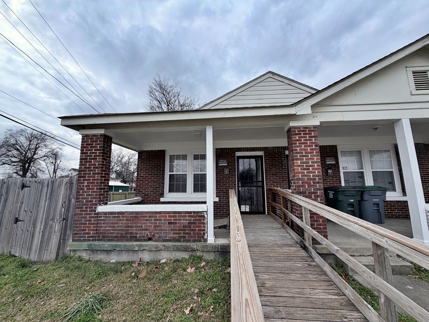 Memphis House: 651 Walnut St