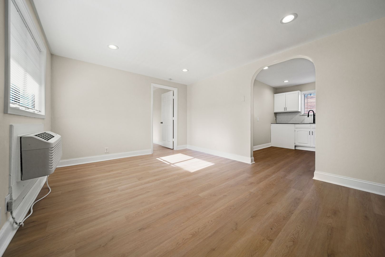 Nashville Apartment: 2025 Jefferson St