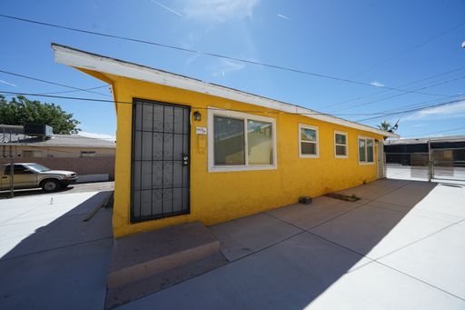 SHOWINGS AVAILABLE NOW – photo 1