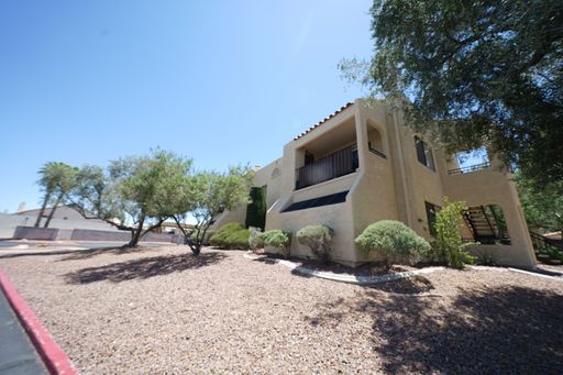 SHOWINGS AVAILABLE NOW – photo 1