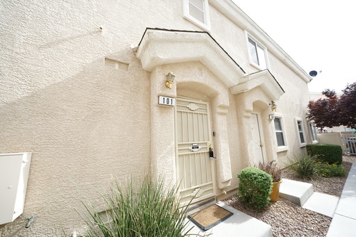 SHOWINGS AVAILABLE NOW – photo 1
