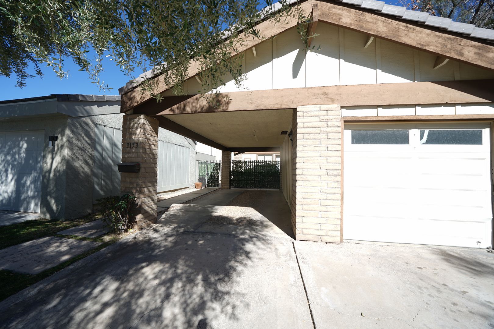 Las Vegas Townhome: 3153 Bel Air Drive