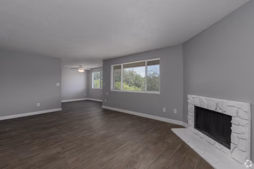Beautiful 2 Bedroom Available Now – photo 1