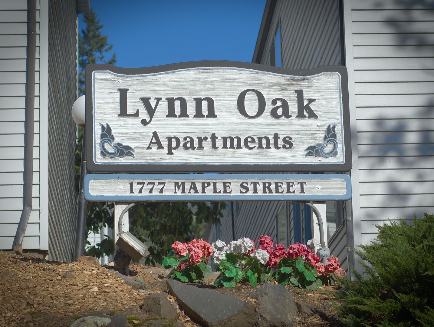 West Linn Apartment: 1777 Maple Street