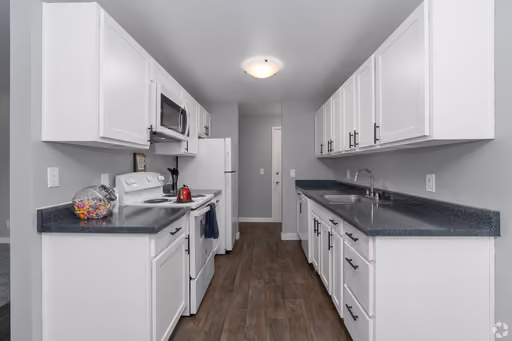 Inviting 2-Bedroom Home with Fireplace and In-Home Laundry – photo 1