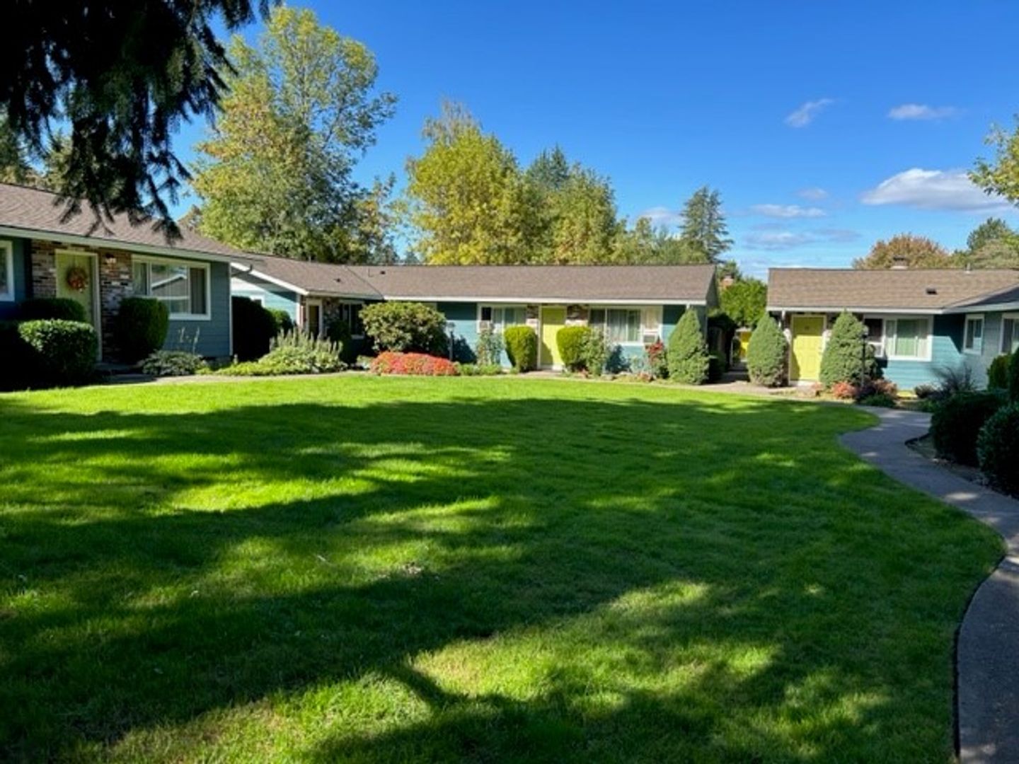 Aloha Apartment: 18850 SW Farmington Rd.
