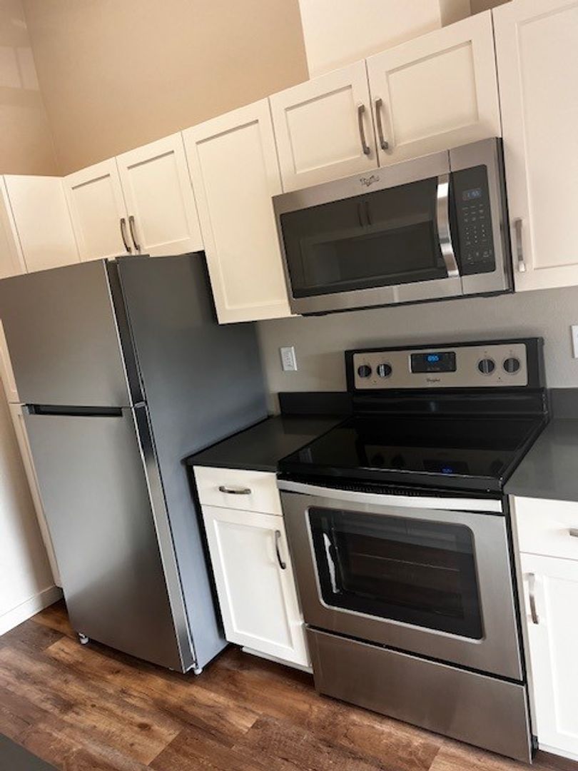 King City Apartment: 13060 SW Dickson Street
