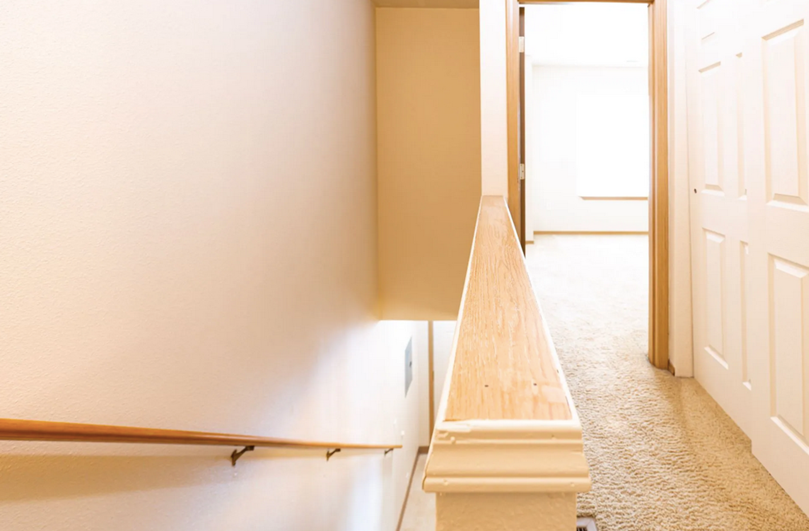 Milwaukie Apartment: 18304 SE Abernethy Ln.
