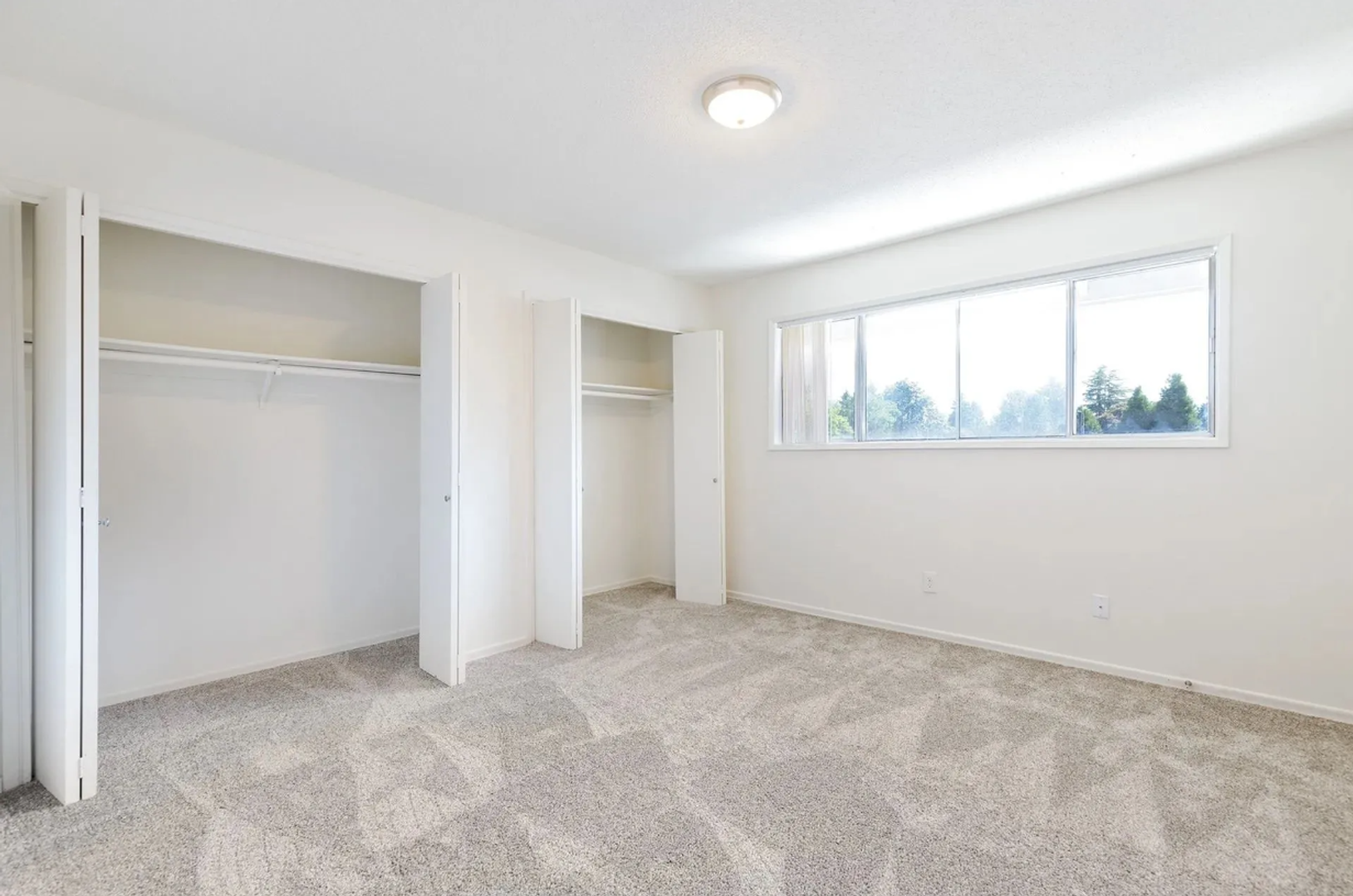 Milwaukie Apartment: 9733 SE 43rd. Ave