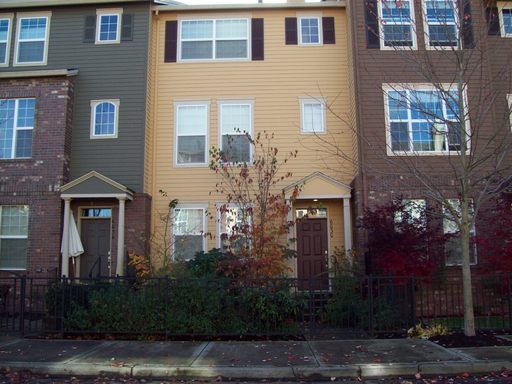 6030 NE Maidstone Street ~ Luxurious & Spacious Townhome – photo 1