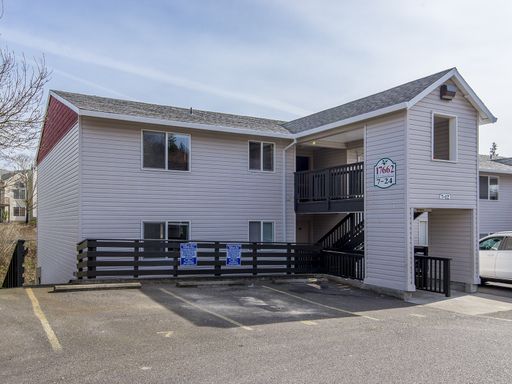 17662 NW Concordia Court #7 ~ MOVE IN SPECIAL- 1st Month's Rent Free!!! – photo 1