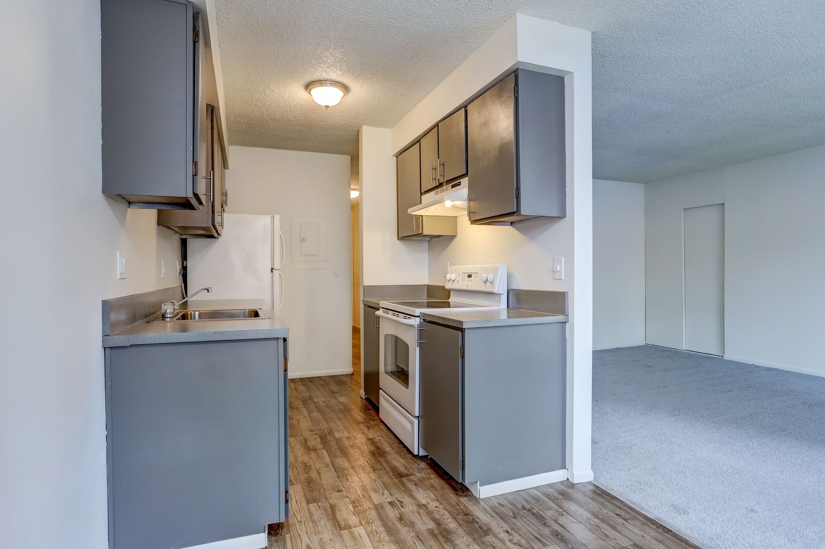 Beaverton Apartment: 3775 SW 108th Avenue