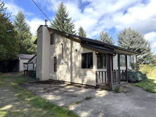 412 Church Street ~ Country Living with City Convenience – photo 1