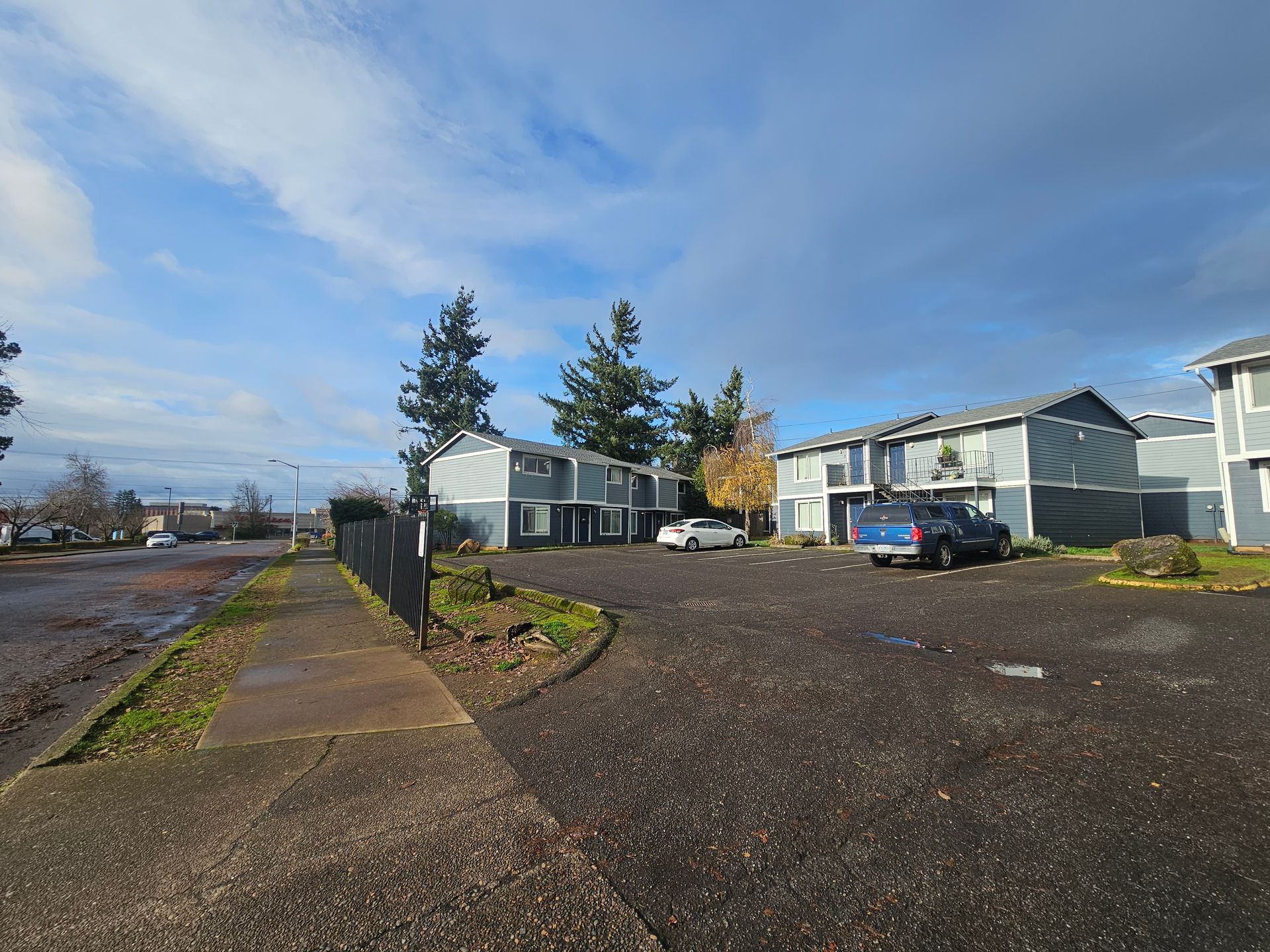 Oregon City Apartment: 469 Hilltop Ave