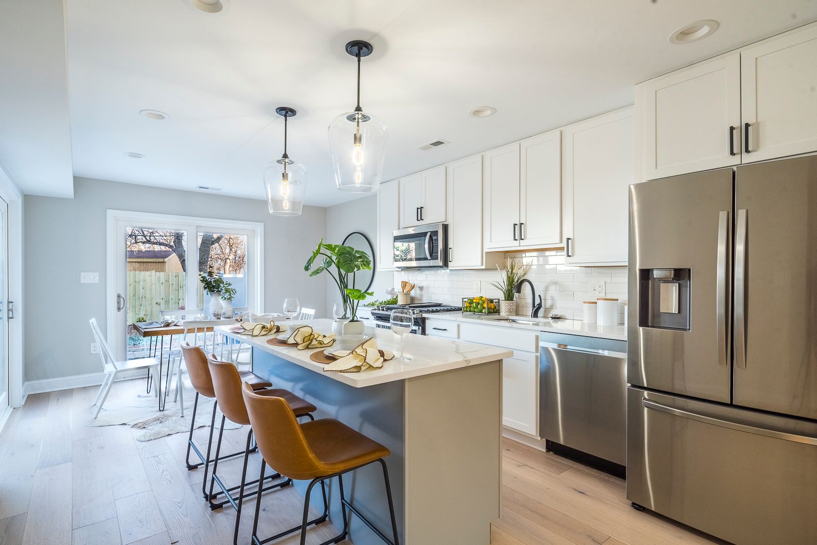 Washington Townhome: 916 15th St SE