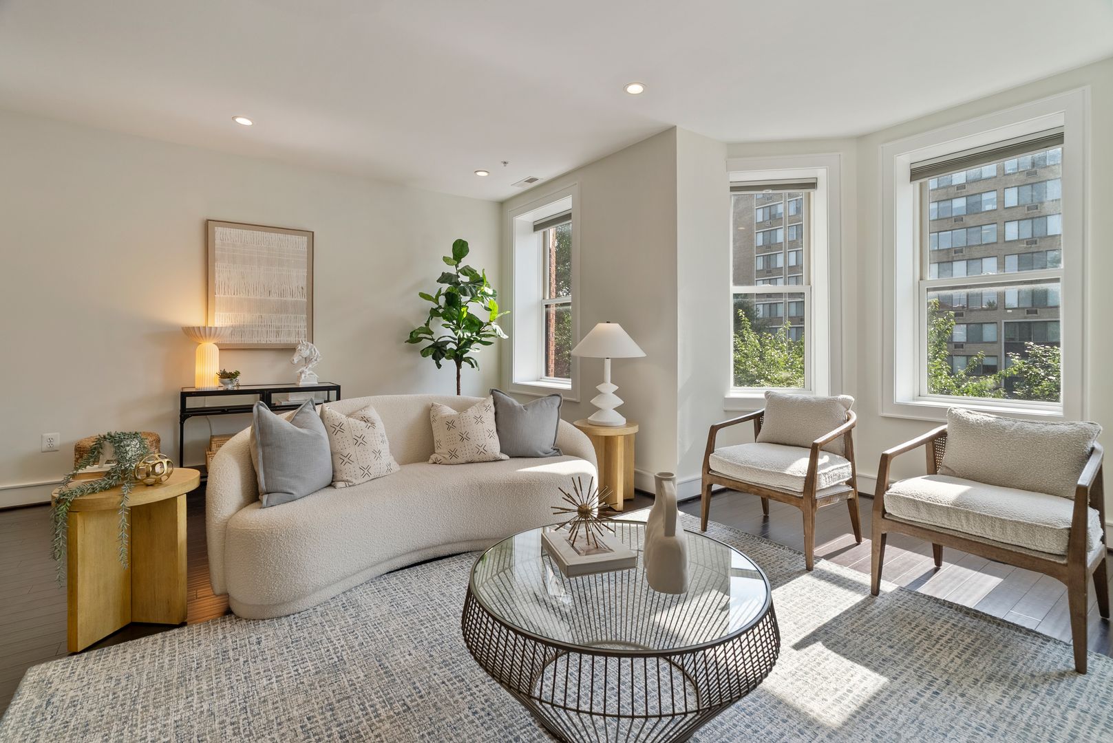 Washington Condo: 3321 16th St NW