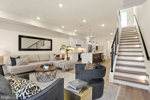Modern 3BR/3BA Shaw Penthouse with Two Private Decks – photo 1