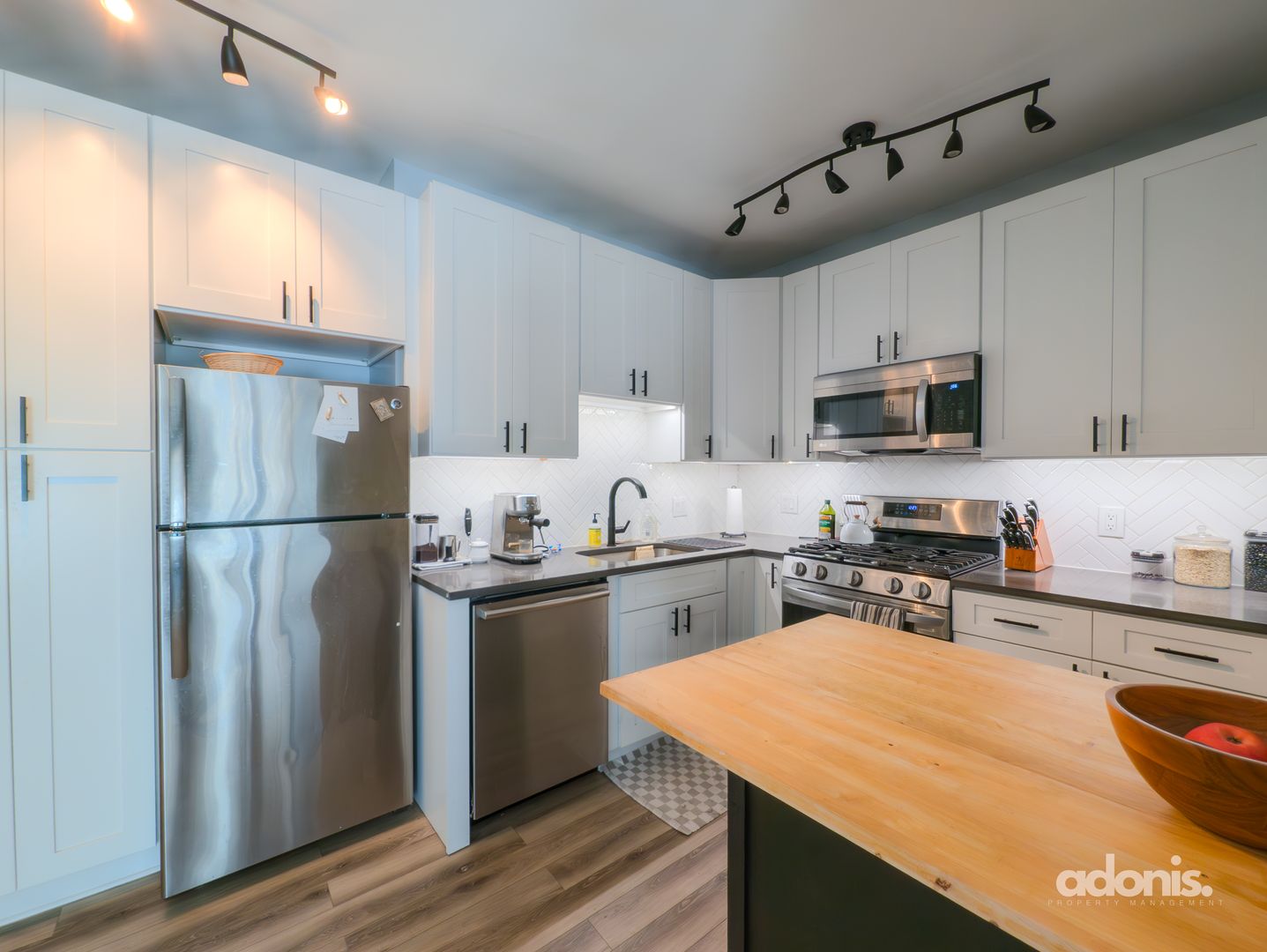 Modern, Light-Filled Junior 1BR in Prime Dupont Location