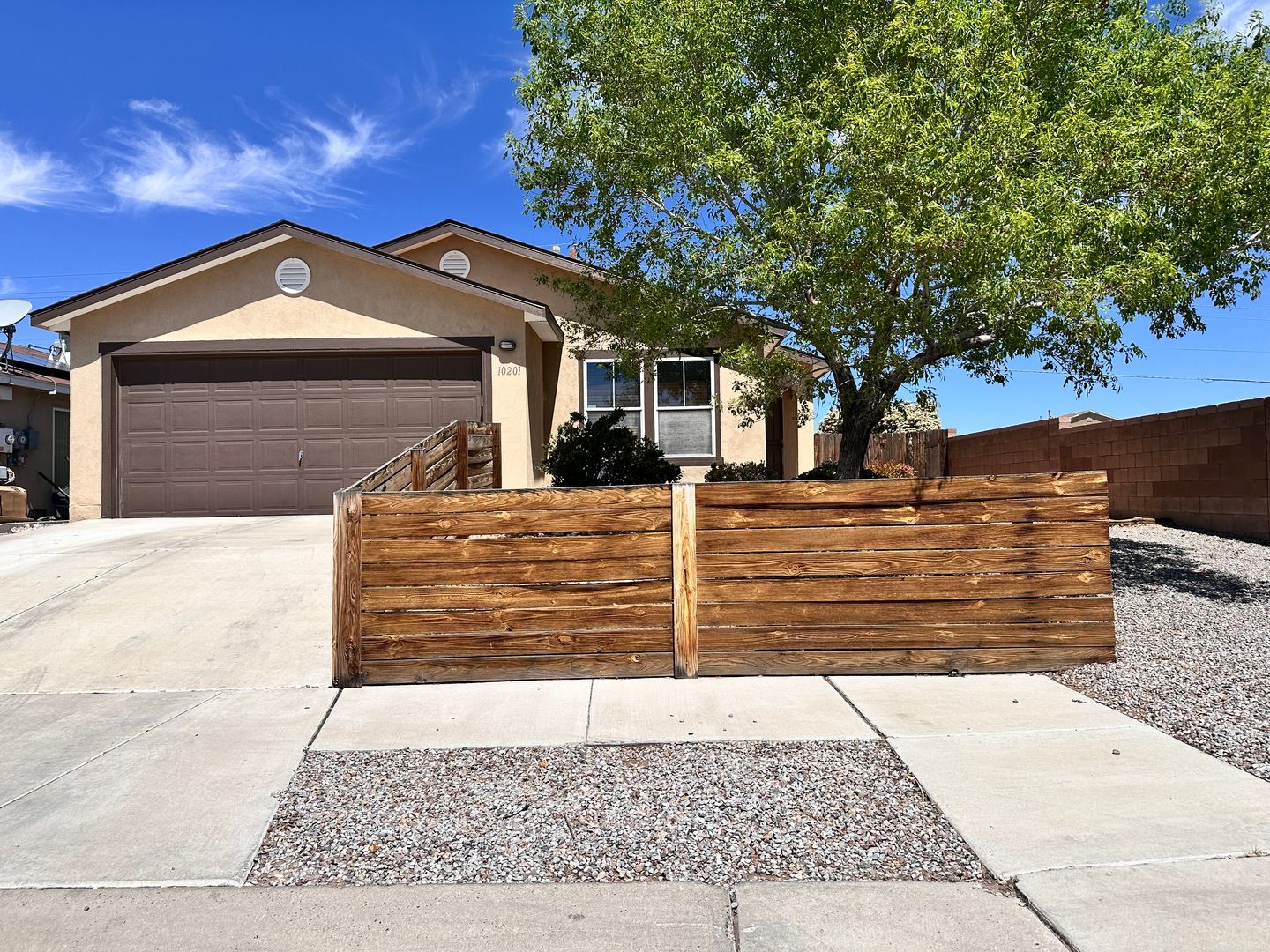 Albuquerque House: 10201 Sandy Ridge Rd SW