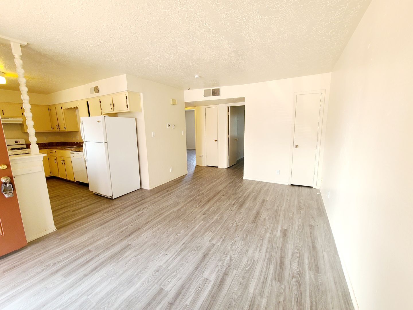 Rio Rancho Apartment: 85 Darlene Road SE