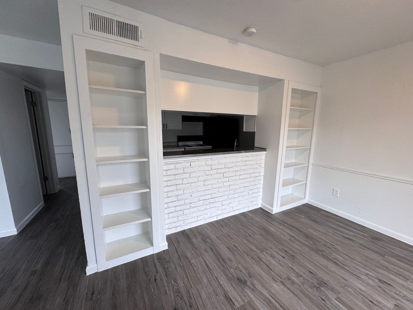 Houston Apartment: 9310 Long Point